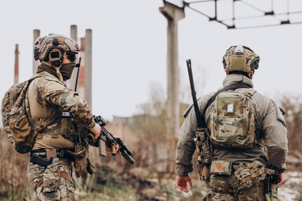 Megálltak a hadműveletek Ukrajnában – a sár lett az úr